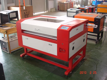 Κίνα 50 τέμνουσα μηχανή χάραξης λέιζερ του CO2 Watt, Engraver γυαλιού λέιζερ προμηθευτής