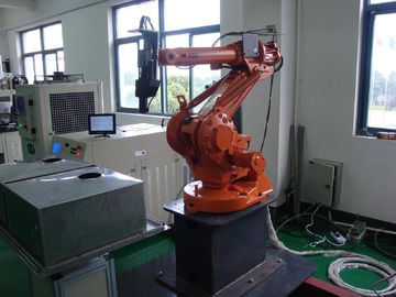 Κίνα Οξυγονοκολλητής λέιζερ κοσμήματος ρομπότ CE &amp; του ISO 9001 με το βραχίονα ρομπότ Abb για την αυτόματη συγκόλληση προμηθευτής